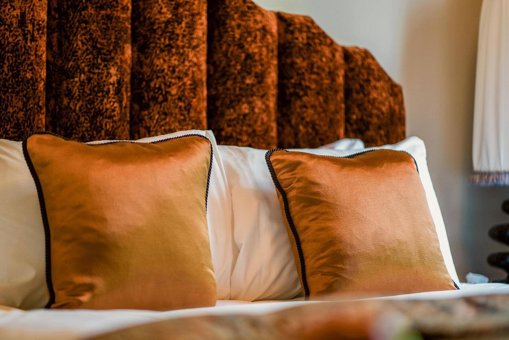 Hunton Park Hotel Kings Langley Bagian luar foto