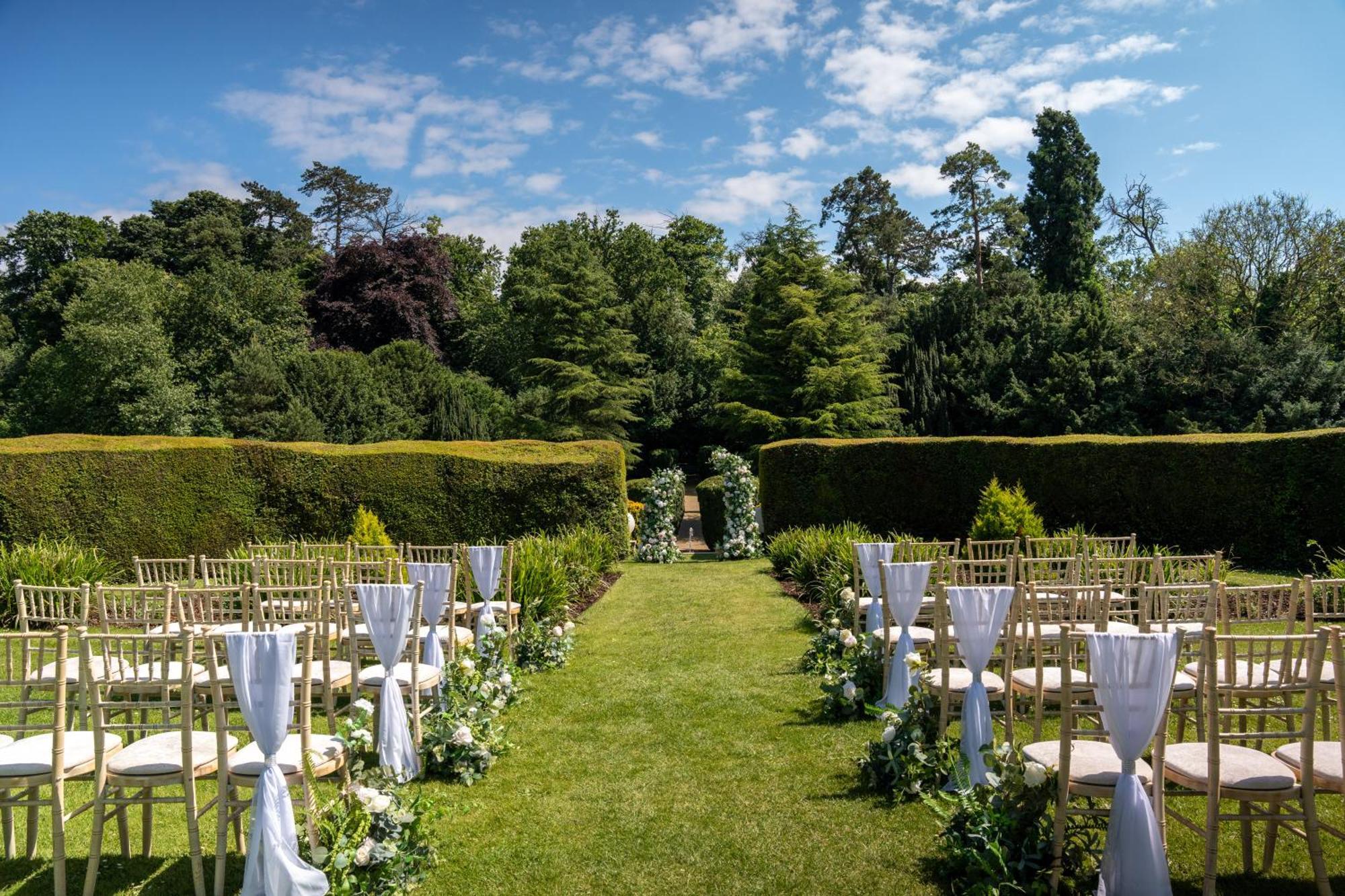 Hunton Park Hotel Kings Langley Bagian luar foto