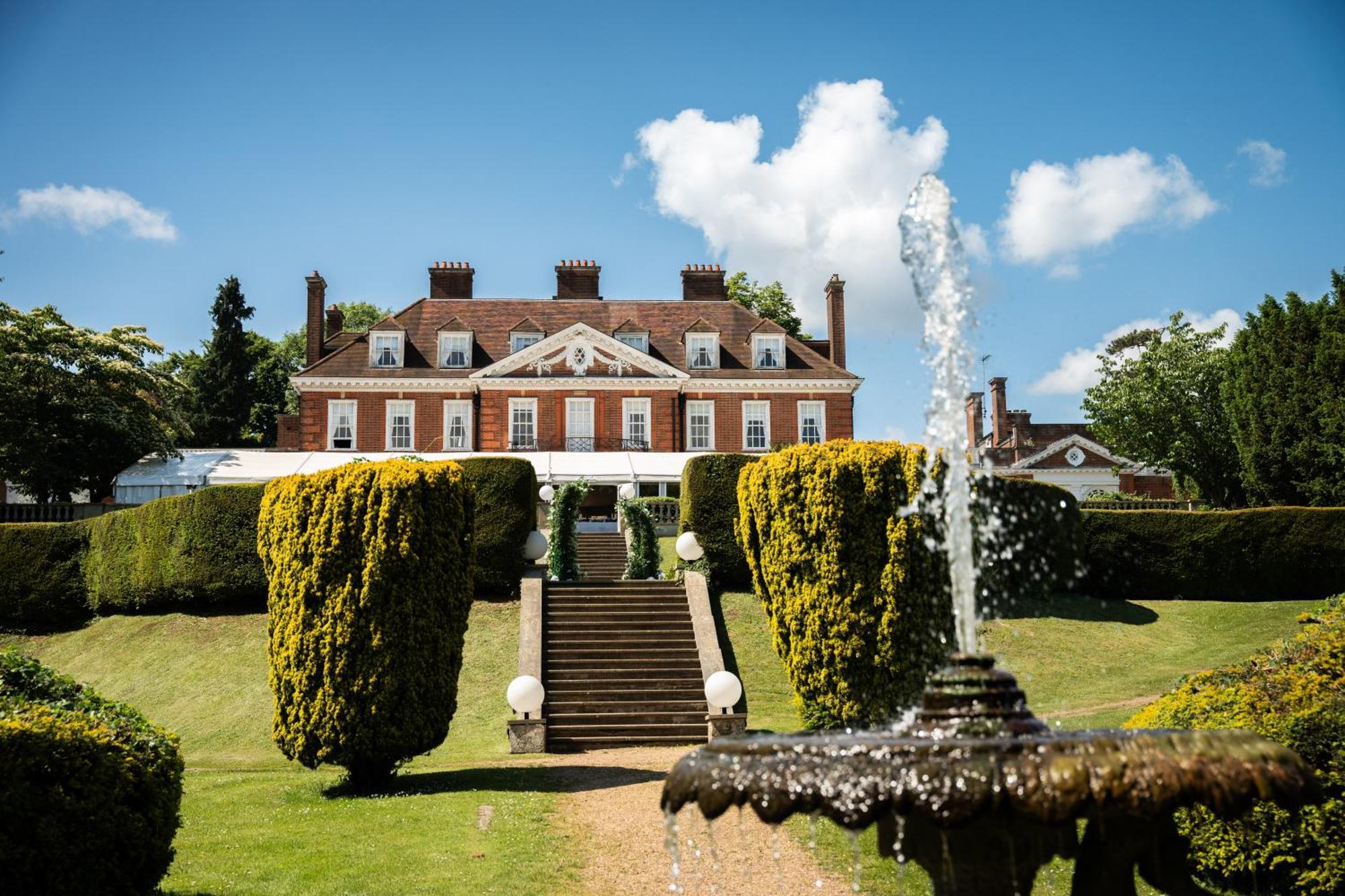 Hunton Park Hotel Kings Langley Bagian luar foto