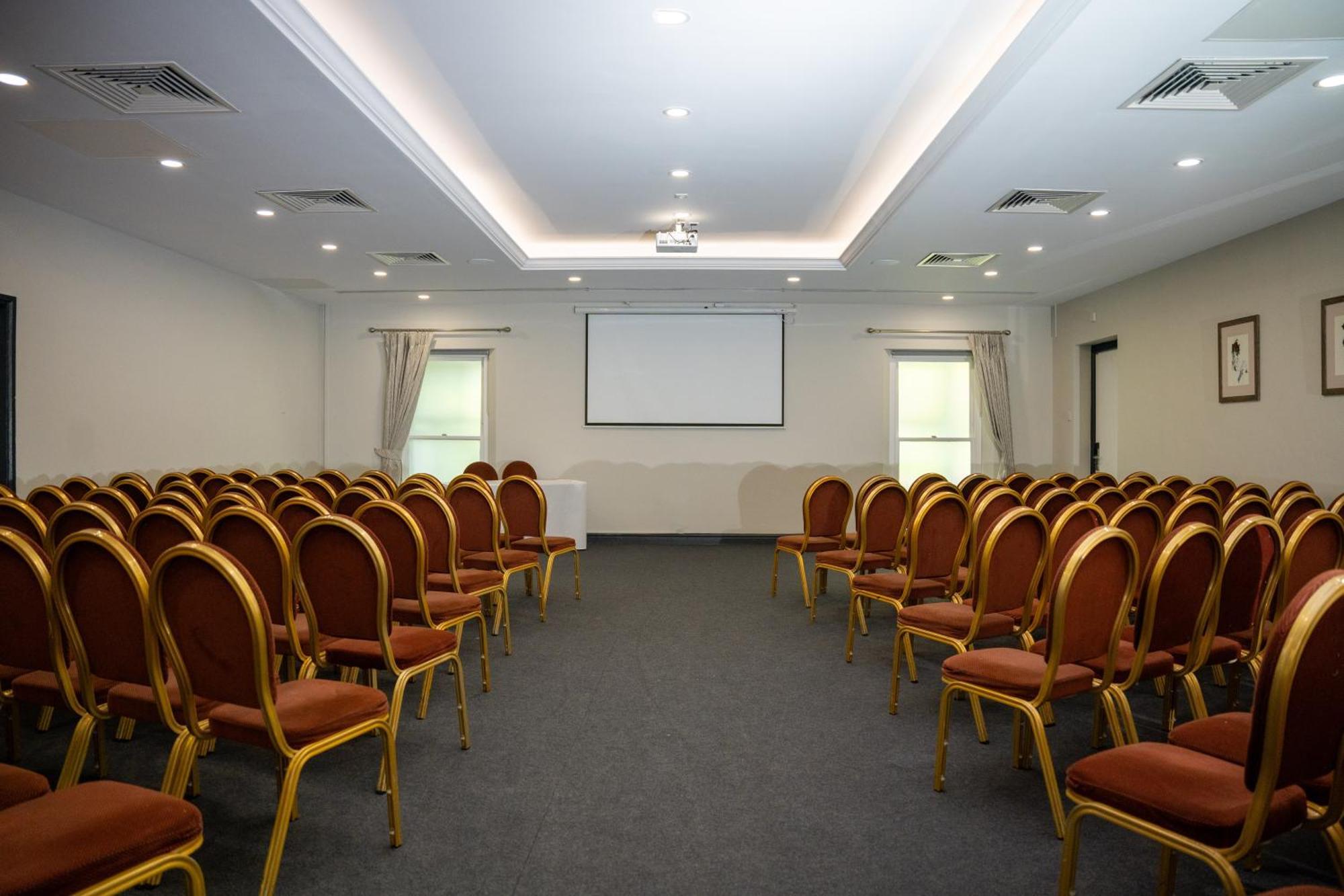 Hunton Park Hotel Kings Langley Bagian luar foto