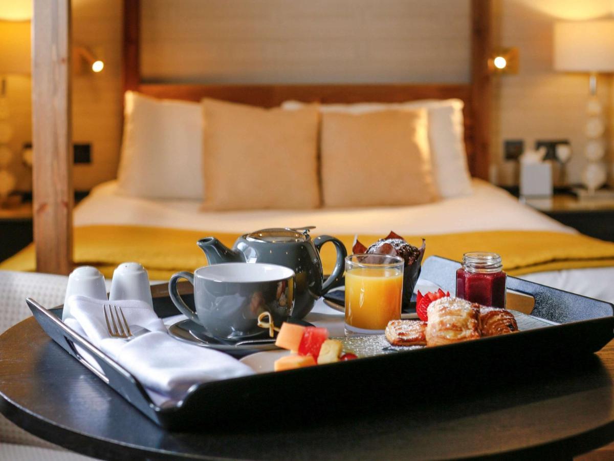 Hunton Park Hotel Kings Langley Bagian luar foto